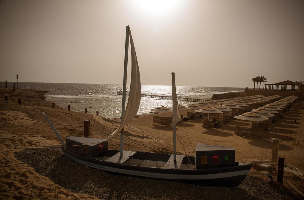 Solymar Reef Marsa Hotell Coraya Bay Exteriör bild